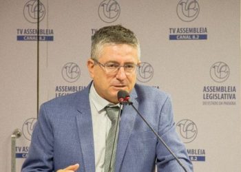 Dr. Romualdo antecipa voto contrário à Medalha Epitácio Pessoa para Flávio Bolsonaro