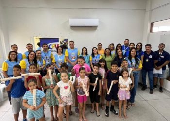 Sumé entrega instrumentos musicais a alunos do SCFV com recursos da campanha do Imposto de Renda