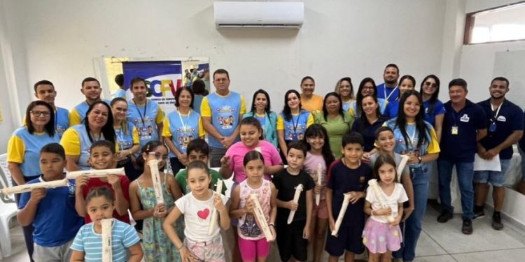 Sumé entrega instrumentos musicais a alunos do SCFV com recursos da campanha do Imposto de Renda Sumé entrega instrumentos musicais a alunos do SCFV com recursos da campanha do Imposto de Renda