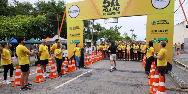 Detran-PB encerra Maio Amarelo com a corrida 5k Pela Paz no Trânsito em Campina Grande
