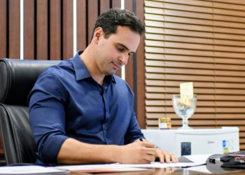 Governador Lucas Ribeiro anuncia convocação de 1.829 concursados para a educação, saúde e segurança pública