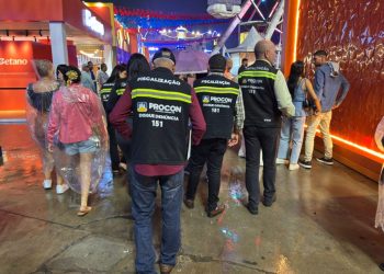 Procon-CG intensifica ações de fiscalização e orientação aos consumidores nos primeiros dias d’O Maior São João do Mundo