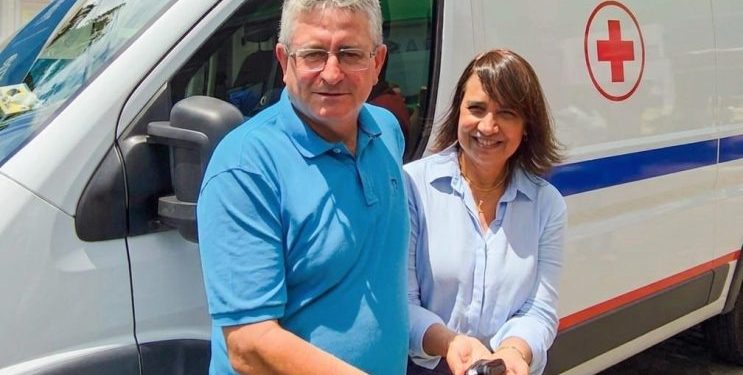 Dr. Romualdo anuncia mais 7 ambulâncias e ultrapassa a marca de 20 destinadas à população Dr. Romualdo anuncia mais 7 ambulâncias e ultrapassa a marca de 20 destinadas à população