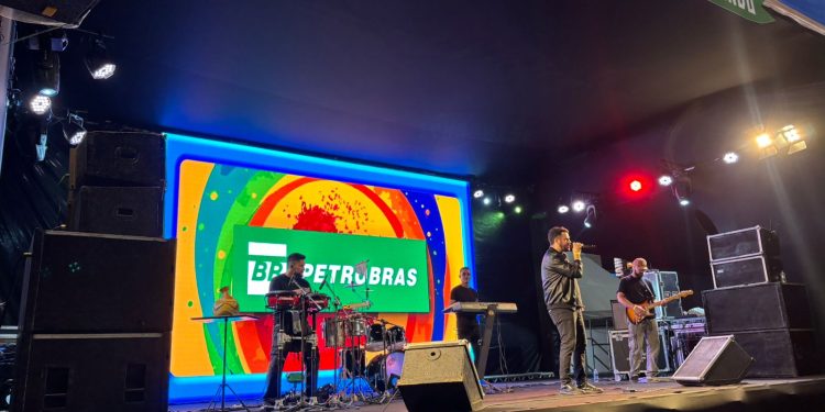 O Maior São João do Mundo: mais uma segunda-feira com programação cultural nos palcos do Parque do Povo