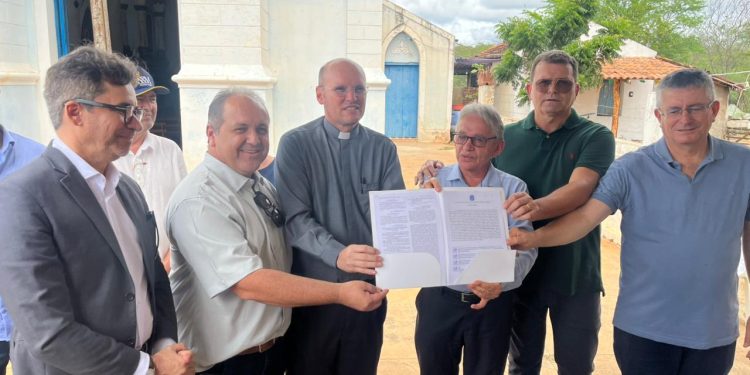 Capela de São Sebastião passa para a administração da Paróquia de Sumé e abre caminho para restauração