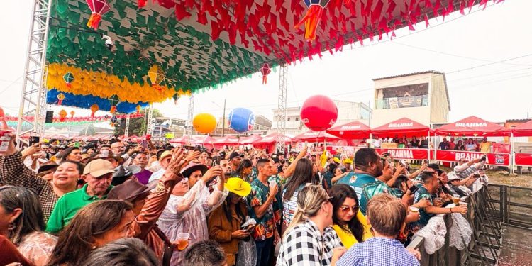 Forró e muita animação: penúltimo final de semana d’O Maior São João do Mundo agita Distrito de Galante nesta véspera de São Pedro