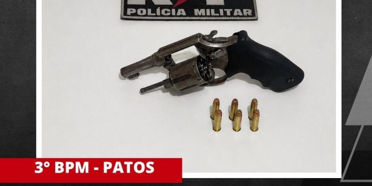 POLÍCIA MILITAR APREENDE SEGUNDA ARMA DE FOGO EM MENOS DE 24 HORAS DURANTE AÇÕES OSTENSIVAS EM PATOS POLÍCIA MILITAR APREENDE SEGUNDA ARMA DE FOGO EM MENOS DE 24 HORAS DURANTE AÇÕES OSTENSIVAS EM PATOS