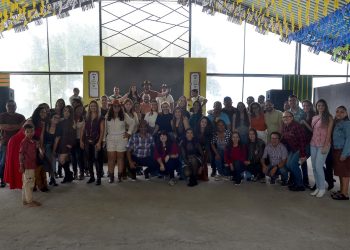Arraiá do CER celebra inclusão, afeto e tradição junina em manhã de confraternização na “Cidade do Forró”