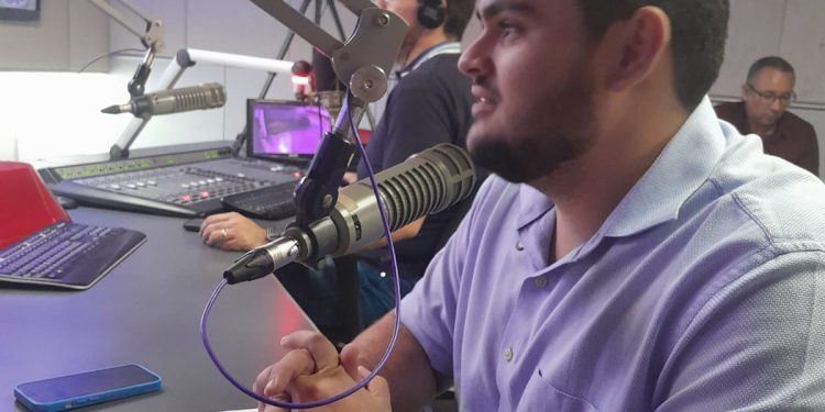 Campina vai ganhar uma Arena Brasil, anuncia secretário de Esportes em entrevista à Rádio Campina FM Campina vai ganhar uma Arena Brasil, anuncia secretário de Esportes em entrevista à Rádio Campina FM