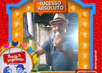 SILVINO NETO, NO “ARRASTA PÉ IMPRENSA BAYEUX” CANTOU GRANDES SUCESSOS NO PALCO DO EVENTO NO “BAR DOS AMIGOS” EM TAMBAY.