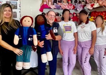 Emprega Lab: ‘Castelo de Bonecas’ produz os novos mascotes do Sistema Único de Saúde