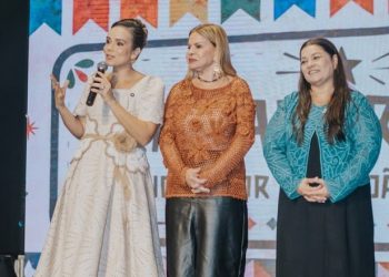 Desfile encanta público e primeira-dama Camila Mariz destaca criatividade e riqueza cultural no 42º Salão do Artesanato Paraibano