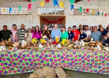 Limpeza pública de Monteiro recebe reconhecimento pelo trabalho realizado nos festejos juninos