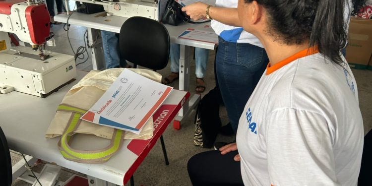 Parceria entre Prefeitura de Campina Grande e FIEP certifica mulheres dos CRAS em curso de corte e costura