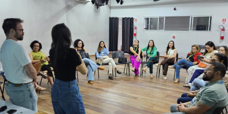 Prefeitura de Campina Grande recebe representantes do Governo Federal e da USP para tratar sobre Pesquisa e Reordenamento do ‘Criança Feliz Prefeitura de Campina Grande recebe representantes do Governo Federal e da USP para tratar sobre Pesquisa e Reordenamento do ‘Criança Feliz