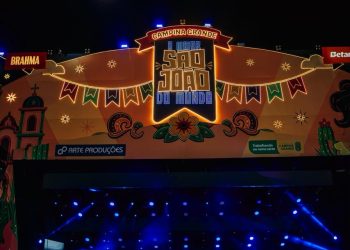Fé e emoção marcam noite evangélica n’O Maior São João do Mundo