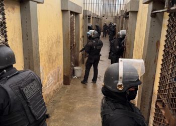 Operação integrada atua em unidades prisionais da Paraíba no combate ao crime organizado