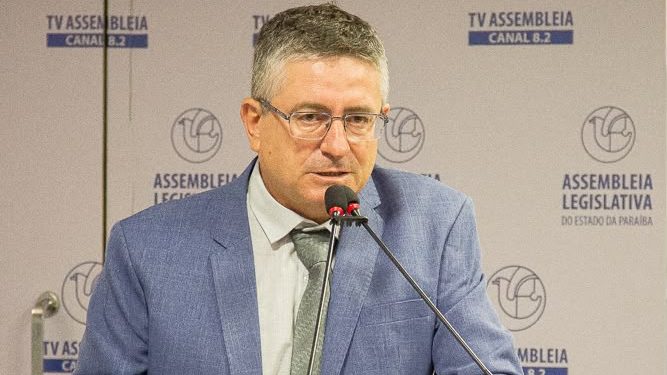 Dr. Romualdo defende realização de concurso para Oficial de Justiça na Paraíba