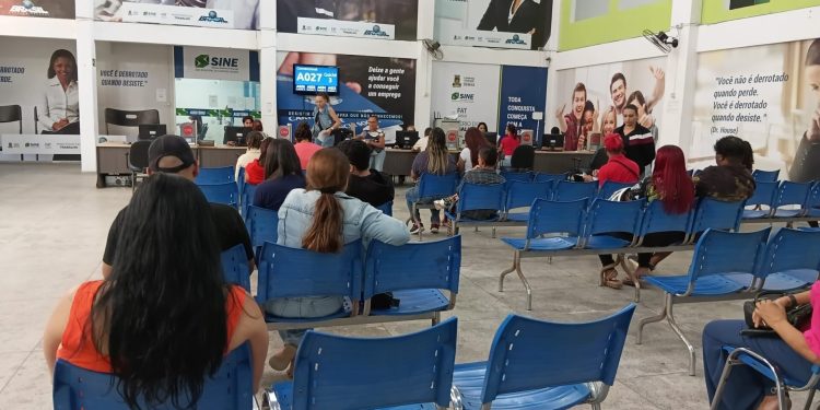 Campina Grande oferece 784 vagas de emprego, conforme sistema de cadastro do Sine Municipal