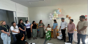 Prefeitura de Campina Grande entrega título de “Bebê Prefeito” ao pequeno Ravi, nascido no ISEA durante a XV Semana do Bebê