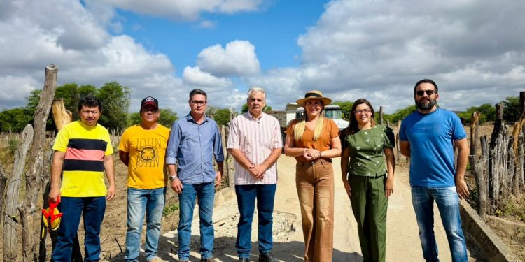 Já iniciou: Prefeita Ana Paula assina ordem de serviço para construção da ponte do Sítio Mulungu