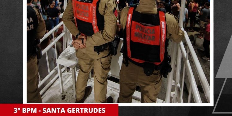 POLÍCIA MILITAR REFORÇA A SEGURANÇA DURANTE O FESTIVAL DA GALINHA DE CAPOEIRA EM SANTA GERTRUDES POLÍCIA MILITAR REFORÇA A SEGURANÇA DURANTE O FESTIVAL DA GALINHA DE CAPOEIRA EM SANTA GERTRUDES