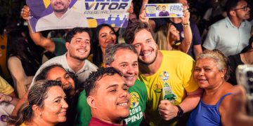 Vitor Ribeiro leva campanha às ruas do Novo Horizonte ao lado de Bruno e Efraim