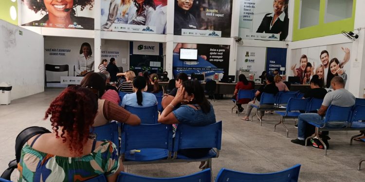 Campina Grande oferece 916 vagas de emprego, conforme sistema de cadastro do Sine Municipal