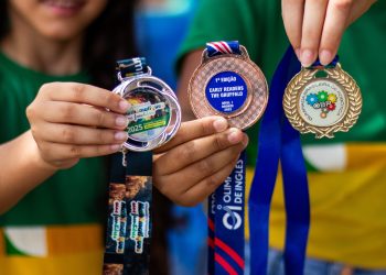 Educação Municipal de Campina Grande celebra conquistas de cerca de 150 medalhas em olimpíadas de conhecimento em 2026 e segue participando de mais competições