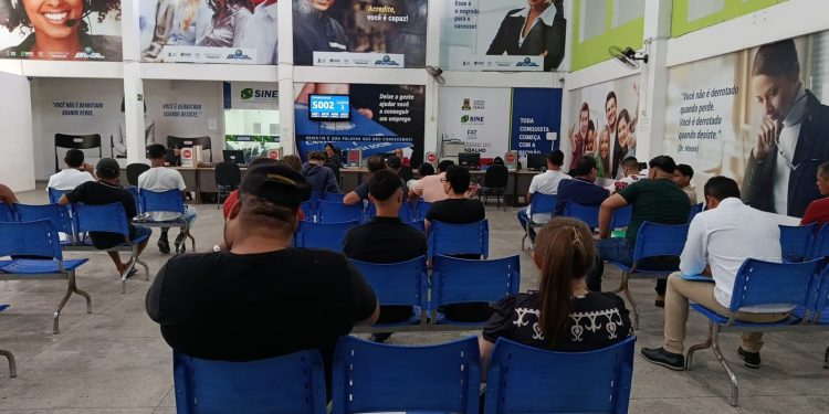 Campina Grande oferece 974 vagas de emprego, conforme sistema de cadastro do Sine Municipal