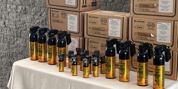 Prefeitura reforça segurança com entrega de novos equipamentos não letais à Guarda Municipal