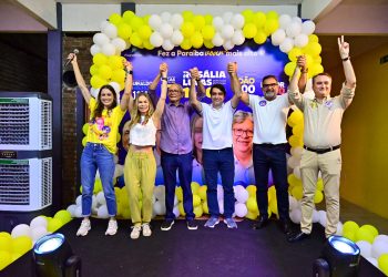 Rosália Lucas inaugura comitê no Centro Histórico de João Pessoa