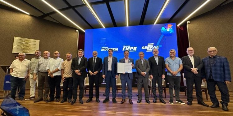 Raio-X da Indústria Paraibana: FIEPB e Sebrae formalizam parceria para mapear potencialidades do estado