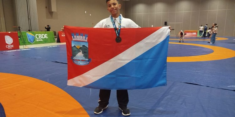 Atleta monteirense sobe ao pódio dos Jogos Escolares Brasileiros pelo segundo ano consecutivo