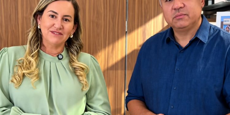Prefeita Ana Paula recebe secretário estadual e anuncia ações para fortalecer a zona rural de Monteiro Prefeita Ana Paula recebe secretário estadual e anuncia ações para fortalecer a zona rural de Monteiro