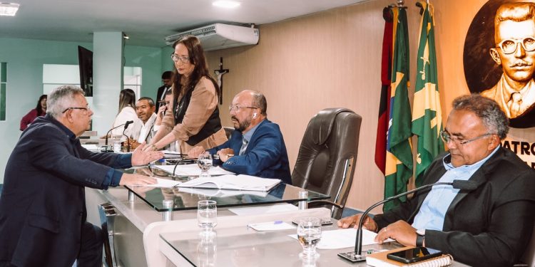 CMCG aprova criação de cargos para atender recomendação do Ministério Público CMCG aprova criação de cargos para atender recomendação do Ministério Público