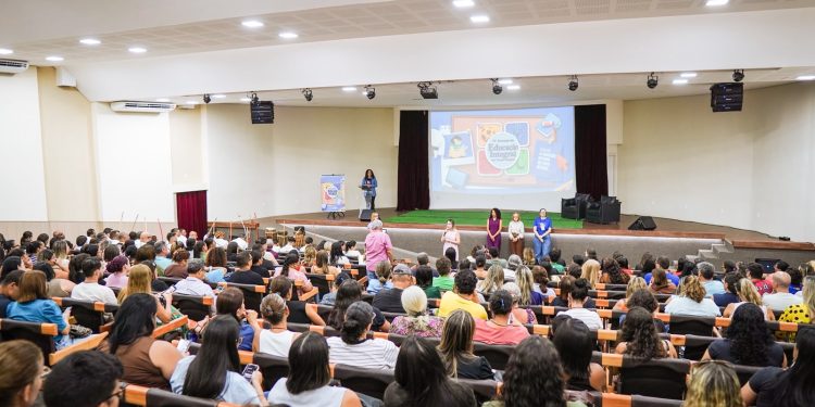 IV Jornada da Educação Integral reúne profissionais da Rede Municipal para fortalecer práticas voltadas à equidade