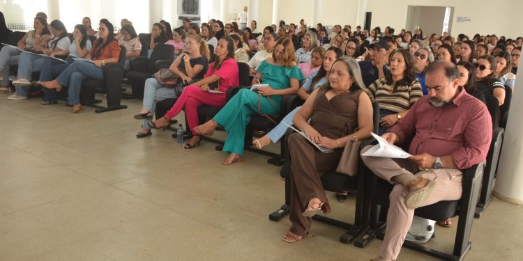 TCE-PB promove capacitação sobre políticas da Primeira Infância em Monteiro TCE-PB promove capacitação sobre políticas da Primeira Infância em Monteiro