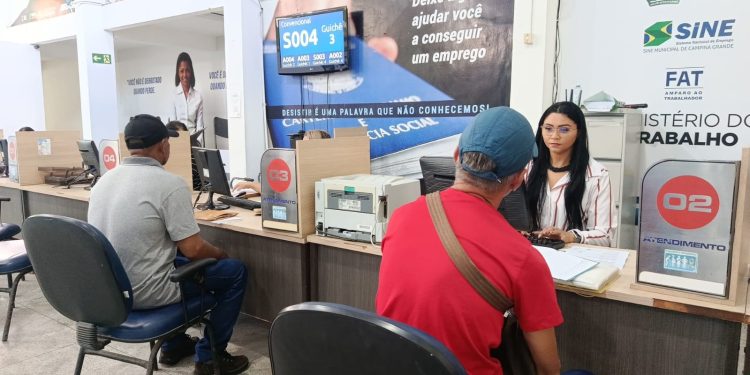 Campina Grande oferece 998 vagas de emprego, conforme sistema de cadastro do Sine Municipal